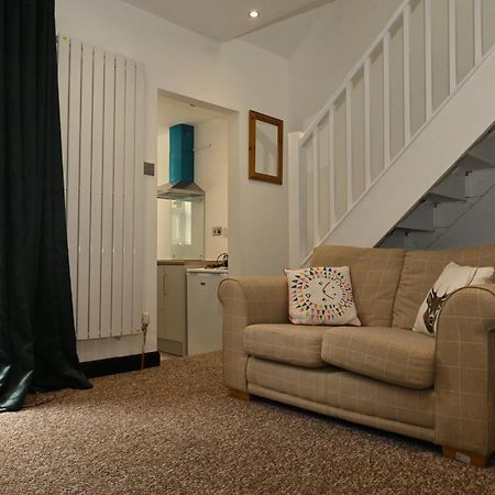 Апартаменты Cozy Luton Чатам Экстерьер фото