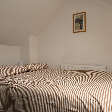 Апартаменты Cozy Luton Чатам Экстерьер фото